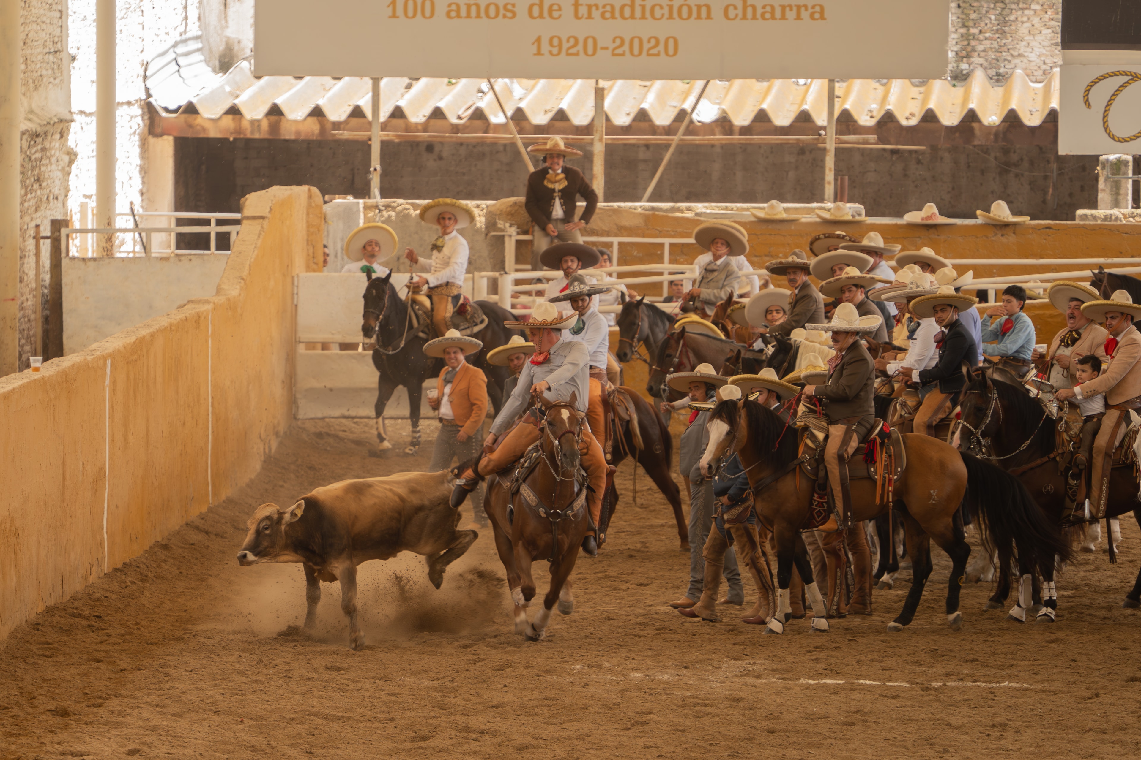 Charreada conmemorativa 100 años de tradición charra 1920-2020 en el Lienzo Charro